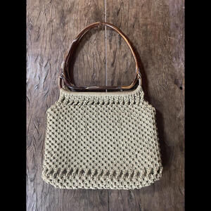 Vintage 70s Macrame Neutral Shoulder Bag Brown Lucite Handle Boho Festival EUC